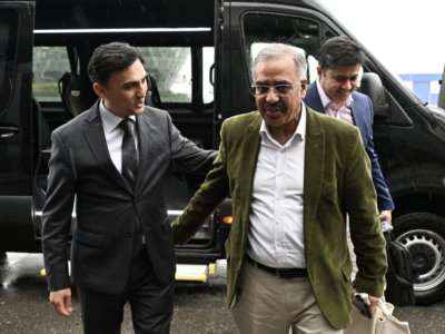 D-8-in Baş katibi Azərbaycanda