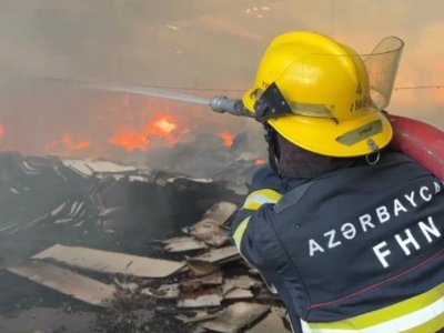 Bakıxanovda sexdə yanğın