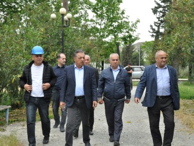 Millət vəkili Şəkidə seçicilərlə görüşdü