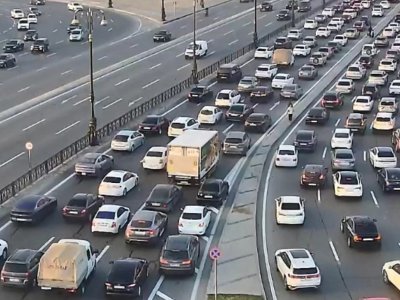 Bakıda sürücülərin işi çətinləşdi: Tıxac olan yollar