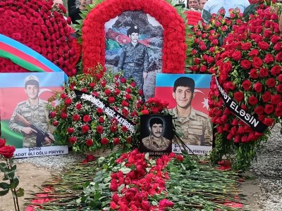 "Hamı mənə gözaydınlığı verdi" - 31 il sonra dəfn olunan şəhidin qardaşı