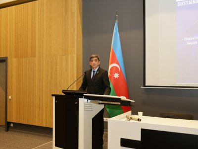 UNEC-də beynəlxalq elmi simpozium keçirilib - Fotolar