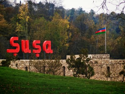 Şuşanın Böyük Qaladərəsi kəndinə ilk köç yola salınıb&nbsp;
