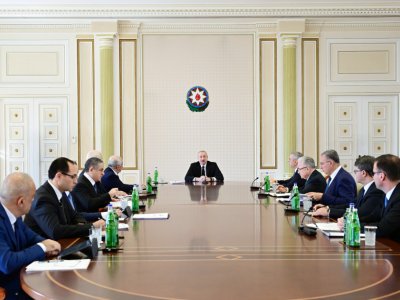Prezident müşavirə keçirib