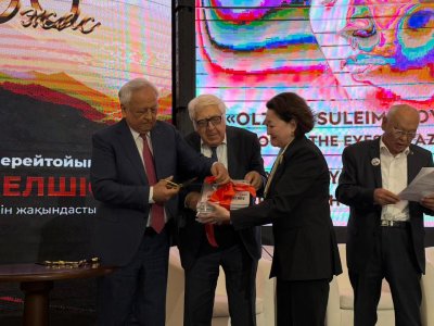 "Oljas Süleymenov Azərbaycanın gözü ilə" kitabı təqdim edilib