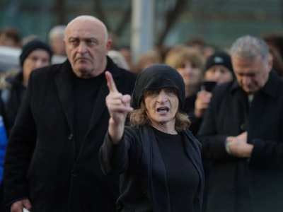 Müəllimlərini öldürən yeniyetmələrə hökm oxunacaq