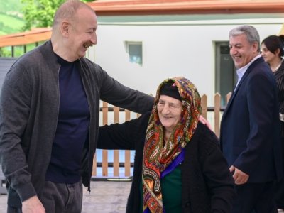 Şuşada Prezidentlə maraqlı söhbət:&nbsp;qızımı niyə gətirməmisən?