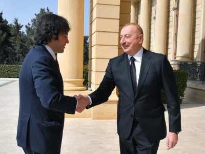 Gürcüstan lideri İlham Əliyevi təbrik etdi