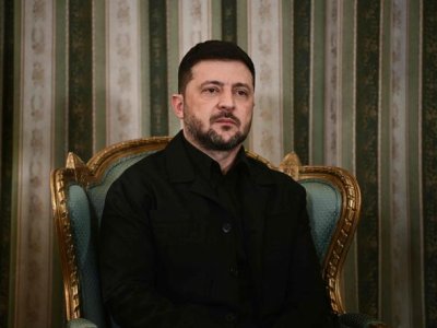 Zelenski: Rusiya genişmiqyaslı hücuma hazırlaşır&nbsp;