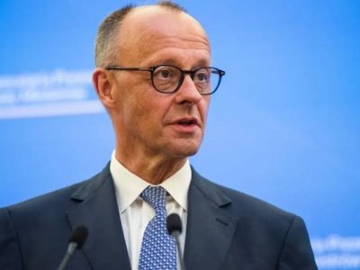 Kansler: NATO ərazisini müdafiə etməyə hazırq