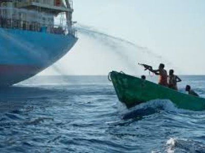 Somali sahillərində piratlar tankeri ələ keçiriblər