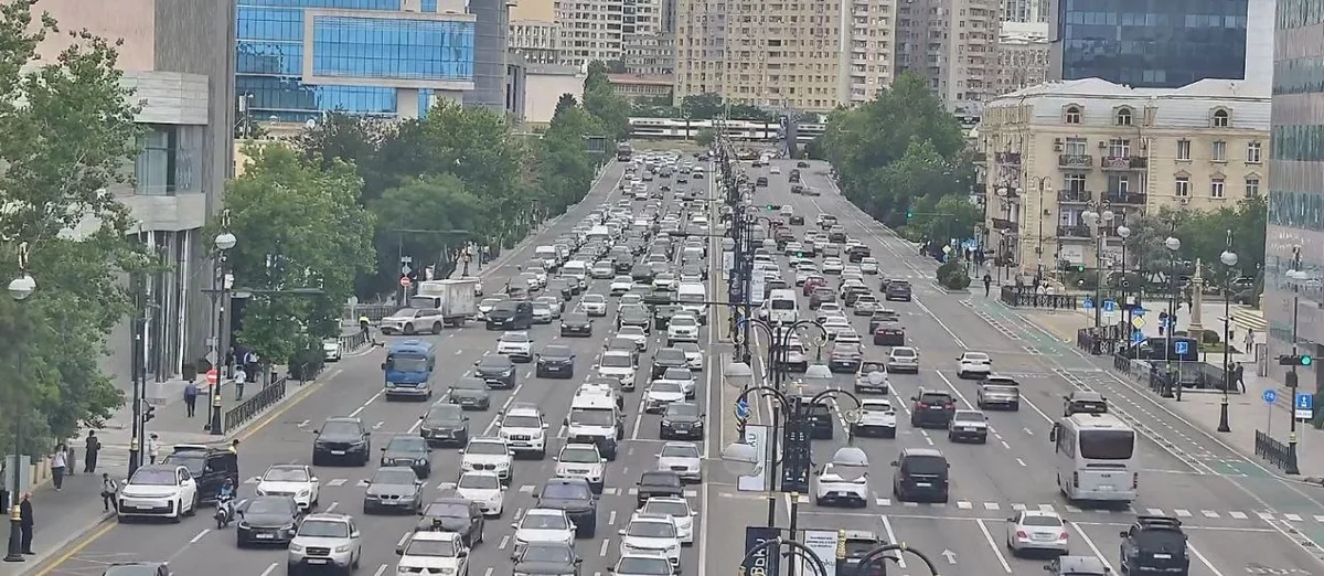 Bakıda 11 istiqamətdə tıxac var