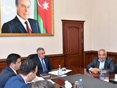 Abşeronda sahibkarlarla görüş keçirilib - FOTO