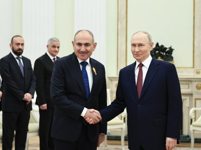 Paşinyan Putindən təbrik umur
