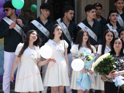Azərbaycanda 11 məktəb&nbsp;"Son zəng"lə bağlı seçildi