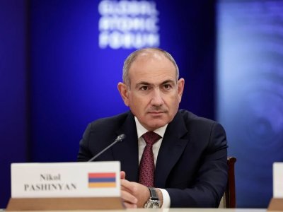 Paşinyan məzuniyyət götürdü