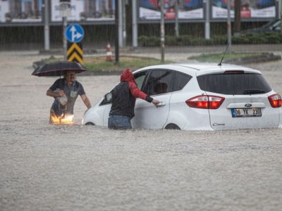 Ankara&nbsp;sular altında