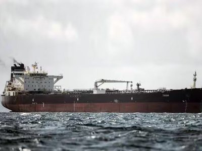 Britaniya Rusiyanın tankerini ələ keçirdi