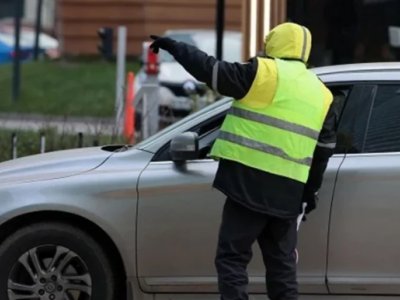 &ldquo;AzParking&rdquo; əməkdaşı ilə sürücü arasında MÜBAHİSƏ