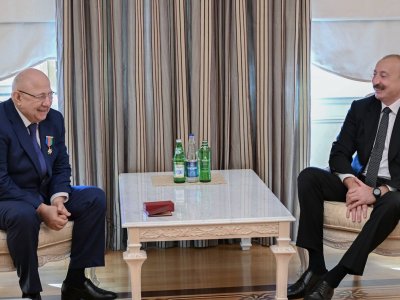 Prezident UNEC-in Dərbənd filialının direktoruna &ldquo;Dostluq&rdquo; ordenini təqdim etdi