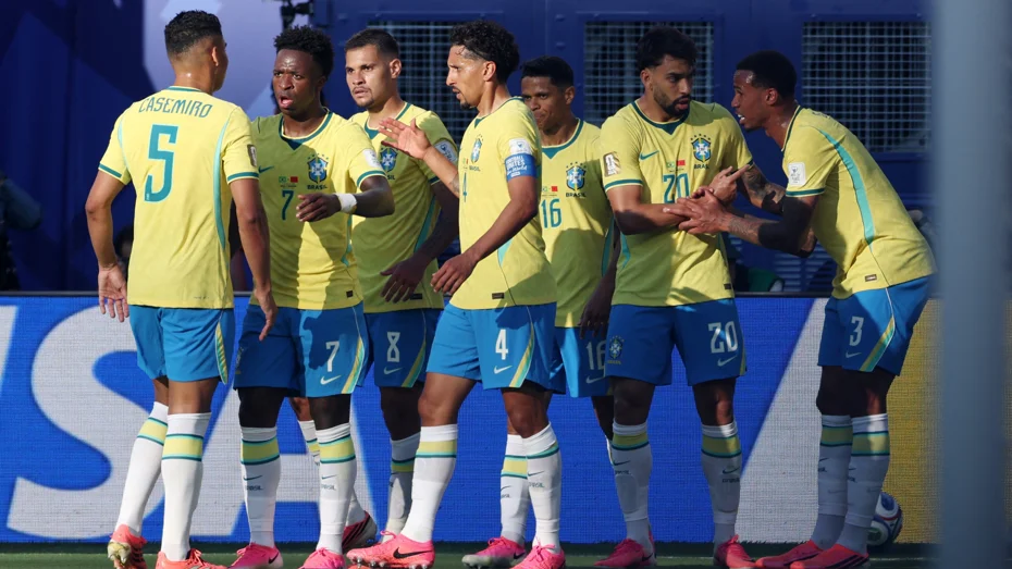 Braziliyə millisi böyükhesablı qələbə qazanıb