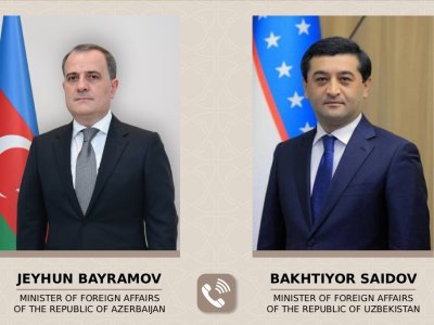 Ceyhun Bayramov özbək həmkarı ilə müzakirə apardı