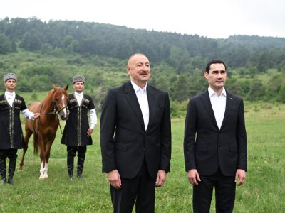 İlham Əliyev Türkmənistan Prezidentinə Qarabağ atı hədiyyə etdi - FOTO