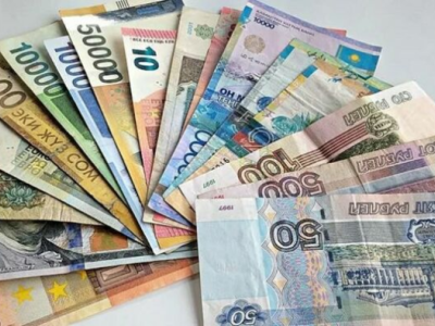 Valyuta bazarında son vəziyyət: avro gerilədi...