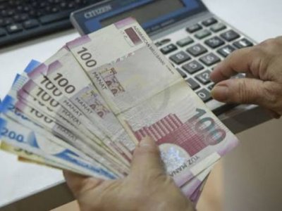 Azərbaycanlılar ayda orta hesabla 644 manat xərcləyir