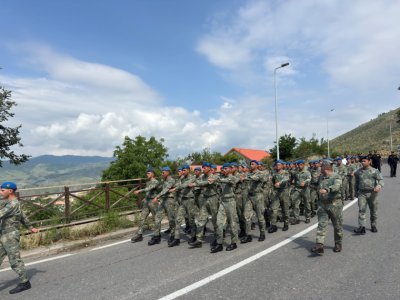 Laçında&nbsp;hərbçilər yürüş ediblər - FOTOLAR