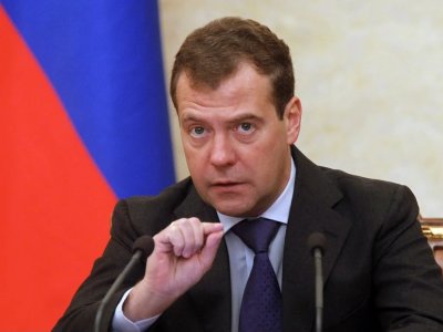 Medvedev Ermənistanı hədələdi