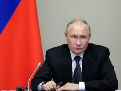 Putin yanacaqla&nbsp;bağlı müşavirə keçirdi