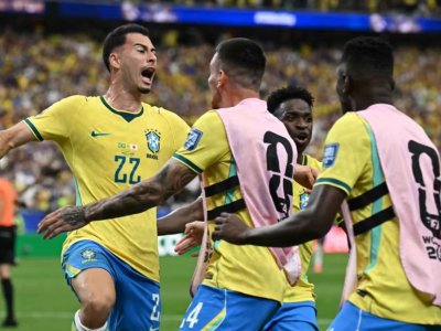 Braziliya dünya çempionatında növbəti mərhələyə yüksəldi
