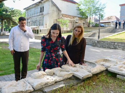 Leyla Əliyeva Şəkidəki məşhur məkanda - FOTOLAR