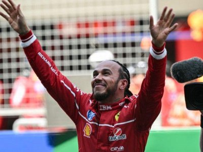 Hemilton&nbsp;Britaniya Qran-prisinin sprint yarışında qalib&nbsp;oldu