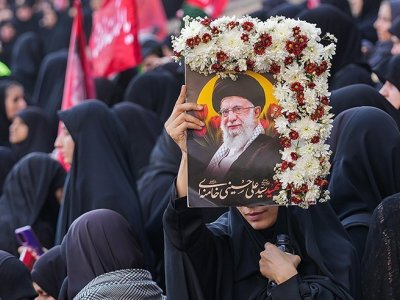 İraqın 10 vilayətində Xameneiyə görə tətil elan edildi