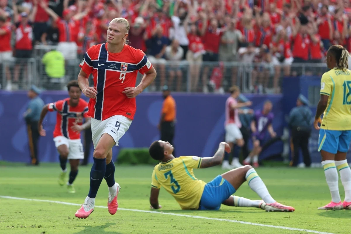 Braziliya dünya çempionatı ilə vidalaşdı