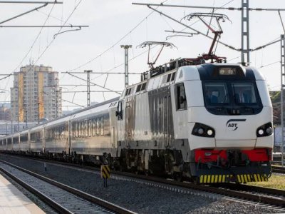 65 manatla Tbilisiyə səyahət etmək mümkün olacaq