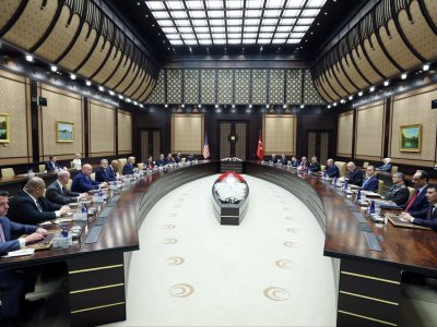 Ərdoğanla Trampın geniş tərkibdə görüşü başladı&nbsp;