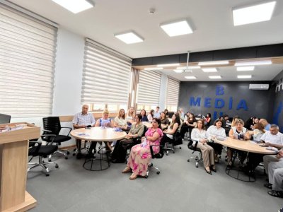 BDU-da uşaqların sosial mediada təhlükəsizliyi ilə bağlı yeni qaydalar müzakirəyə çıxarılıb