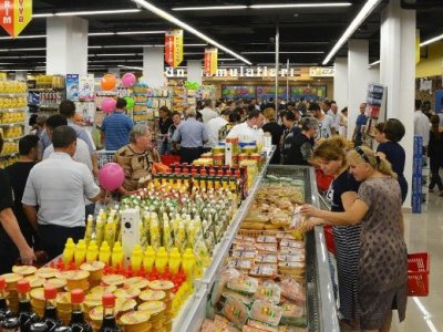Marketlərin tələb etdiyi ödənişlər araşdırılsın - DEPUTAT