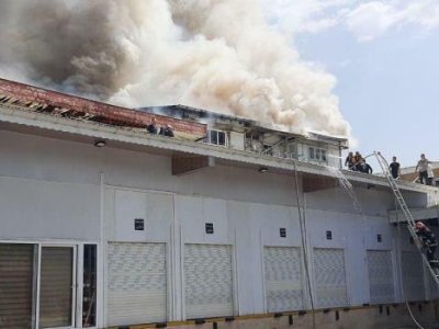 İranda sənaye mərkəzində güclü yanğın oldu