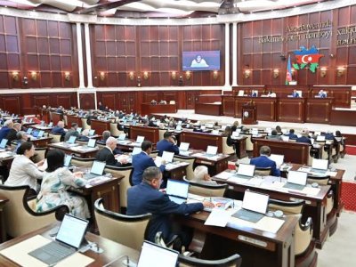 &ldquo;Kraudfandinq&rdquo; sözünə etiraz edildi - parlamentdə&nbsp;debat