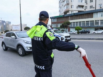 Polis nasaz avtomobillərlə bağlı sürücülərə&nbsp;müraciət etdi