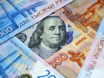 Məzənnələr yeniləndi: Avro ucuzlaşdı, rubl bahalaşdı