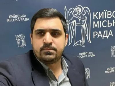 Zelenski azərbaycanlı məmuru işdən çıxardı