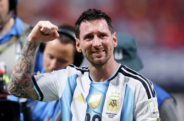 Messi&nbsp;karyerasını başa vurdu