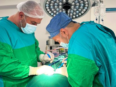Referans MediPark Hospitalda regionda ilk neyrocərrahiyyə əməliyyatı uğurla icra olunub