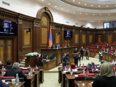 Ermənistanda yeni parlamentin ilk iclas tarixi elan olundu