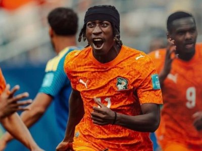 "Real Madrid" 19 yaşlı futbolçuya 100 milyon avro təklif etdi